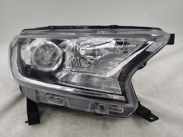 FORD EVEREST RANGER 2015-2019 LENS HALOGEN R.H.S HEADLIGHT ASSEMBLY