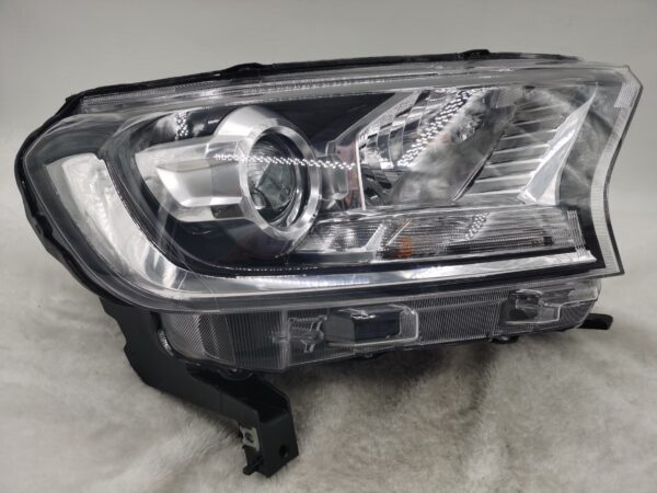 FORD EVEREST RANGER 2015-2019 LENS HALOGEN R.H.S HEADLIGHT ASSEMBLY