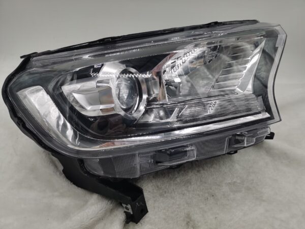 FORD EVEREST RANGER 2015-2019 LENS HALOGEN R.H.S HEADLIGHT ASSEMBLY