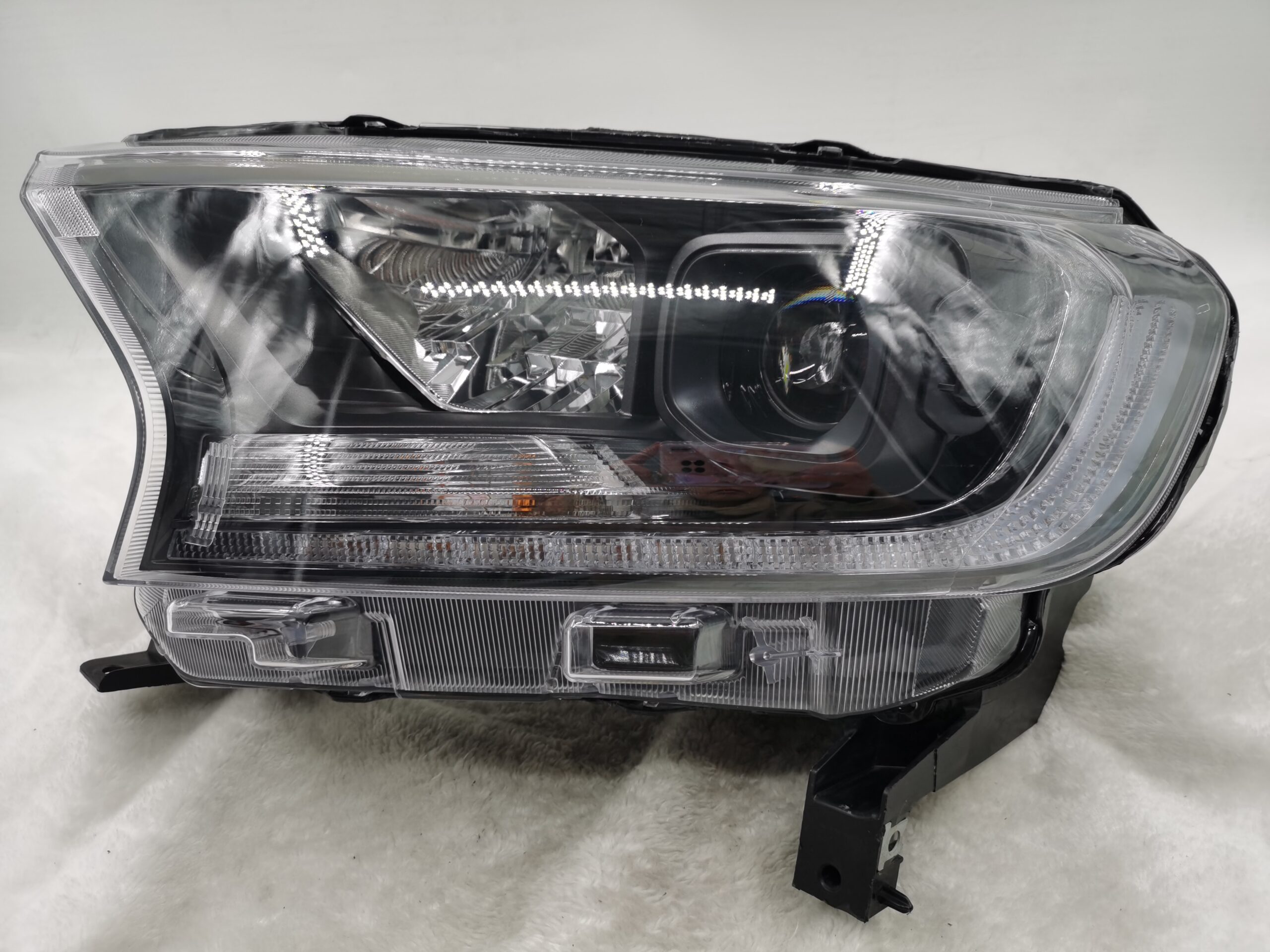 FORD EVEREST RANGER 2020-2021 LED L.H.S HEADLIGHT ASSEMBLY