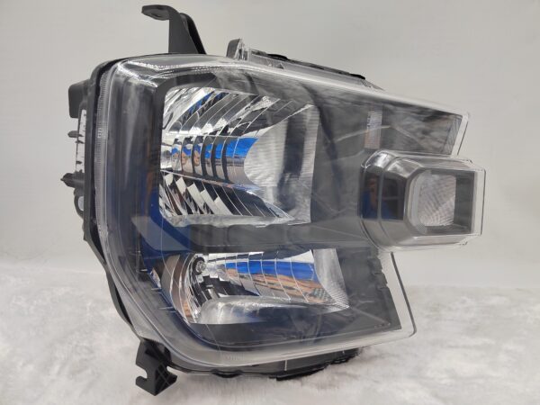 FORD EVEREST RANGER 2022-2024 HALOGEN R.H.S HEADLIGHT ASSEMBLY