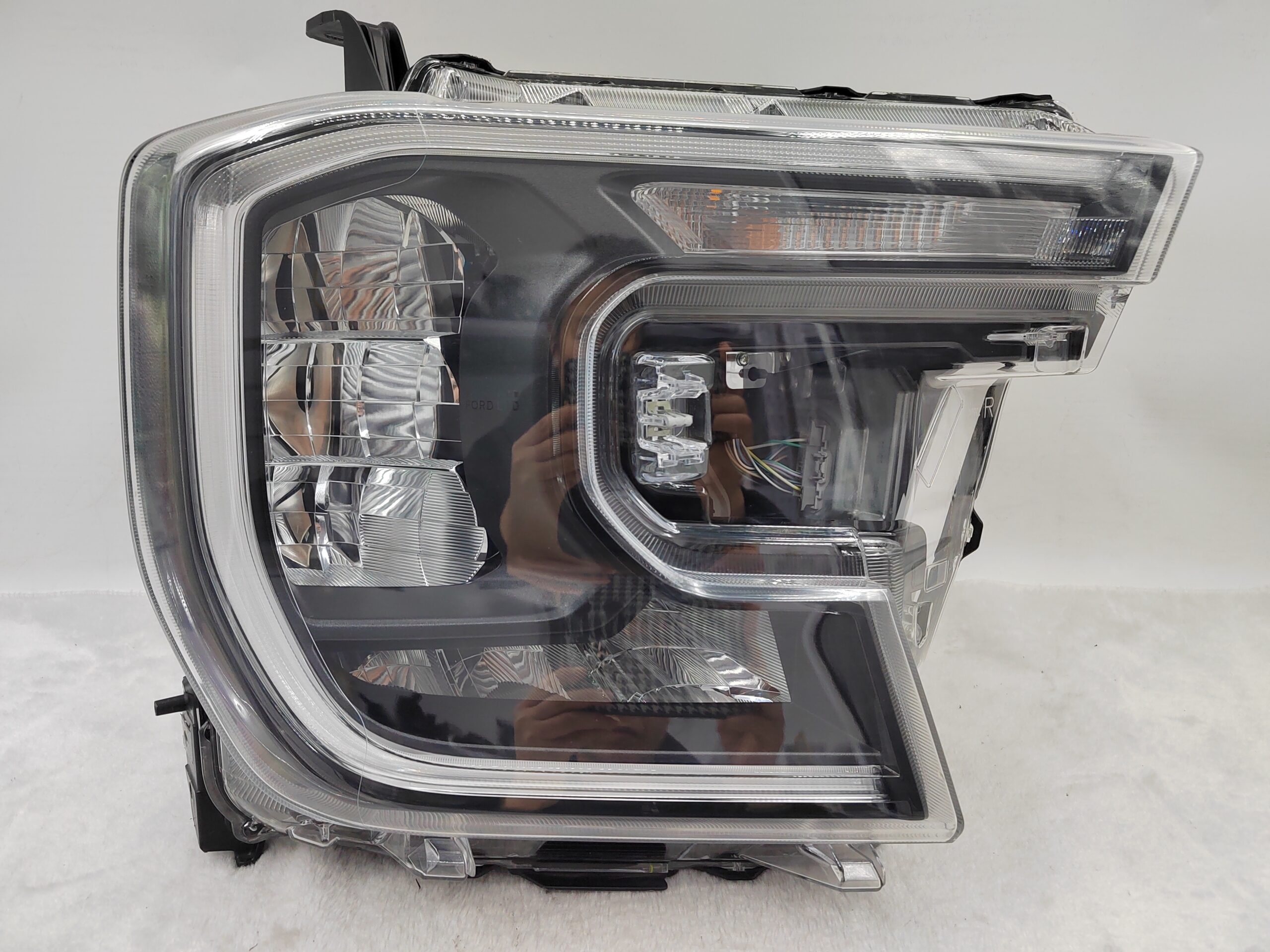 FORD EVEREST RANGER 2022-2024 LED R.H.S HEADLIGHT ASSEMBLY