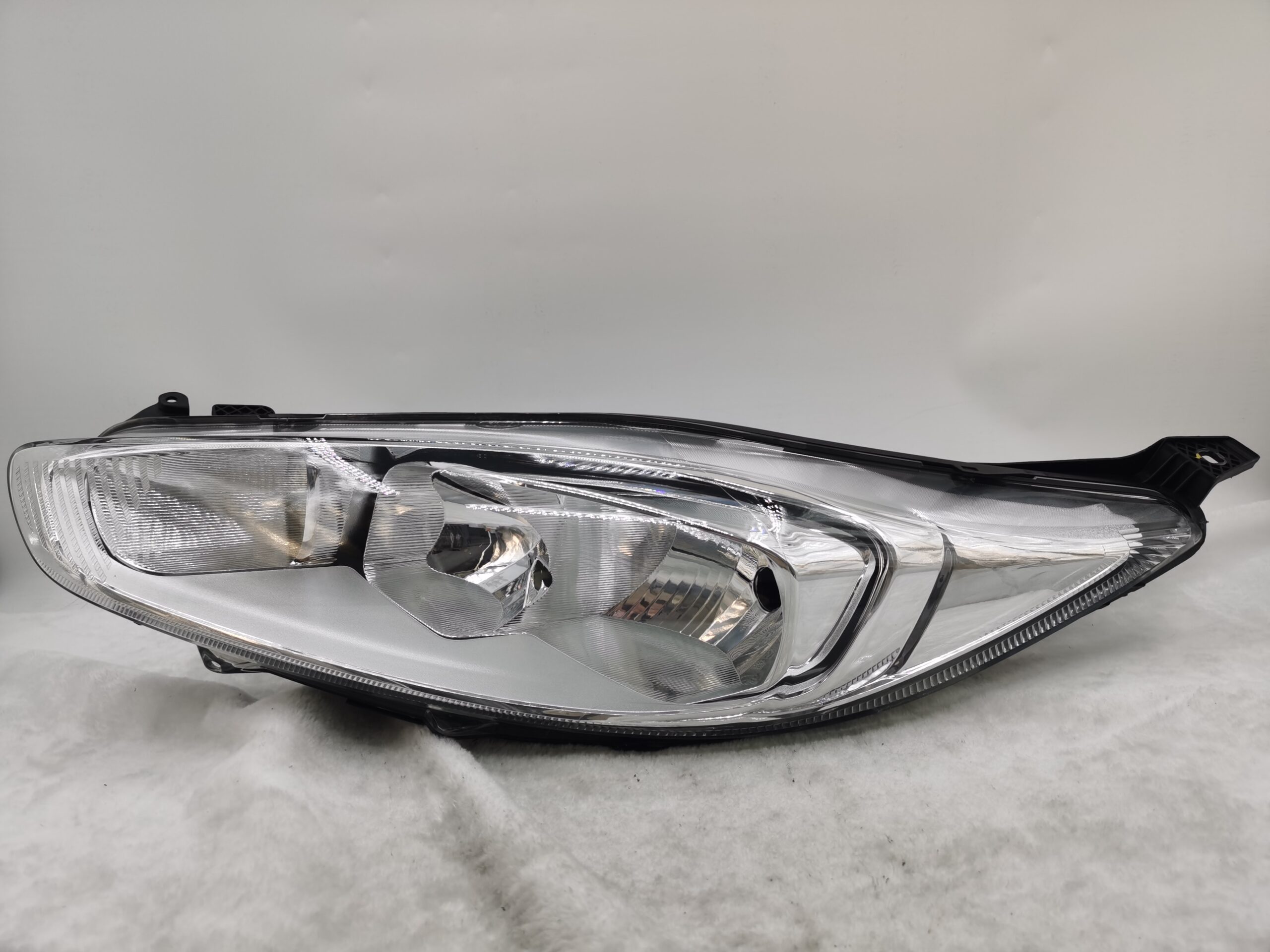 FORD FIESTA MK7 LENS HALOGEN 2013-2017 L.H.S HEADLIGHT ASSEMBLY