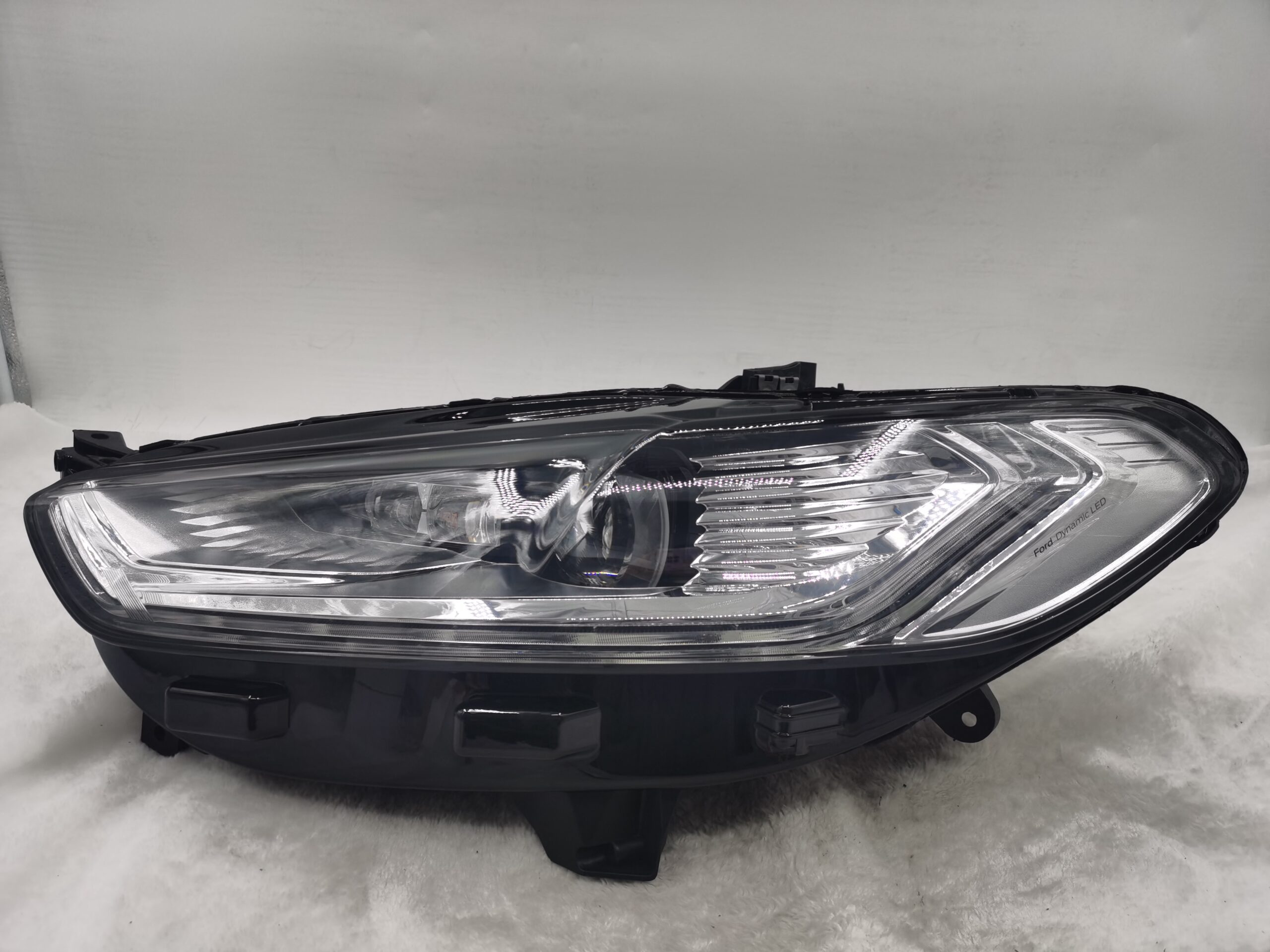 FORD MONDEO MK5 2015-2019 LED L.H.S HEADLIGHT ASSEMBLY