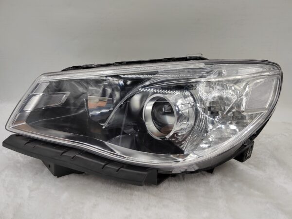 HOLDEN COMMODORE VF SV6 2013-2017 LENS HALOGEN L.H.S HEADLIGHT ASSEMBLY