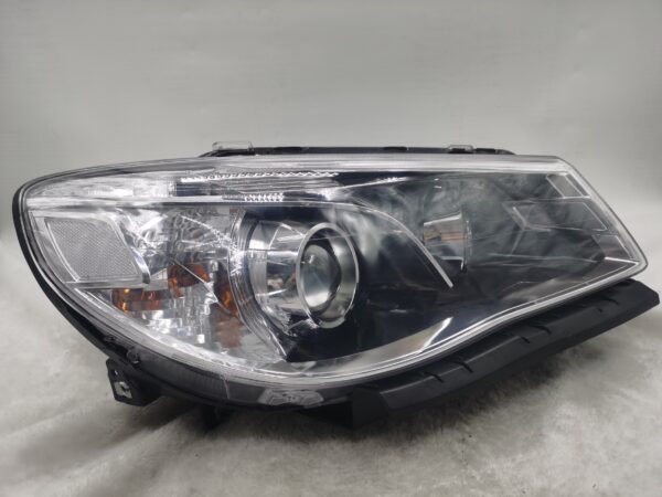 HOLDEN COMMODORE VF SV6 2013-2017 LENS HALOGEN R.H.S HEADLIGHT ASSEMBLY