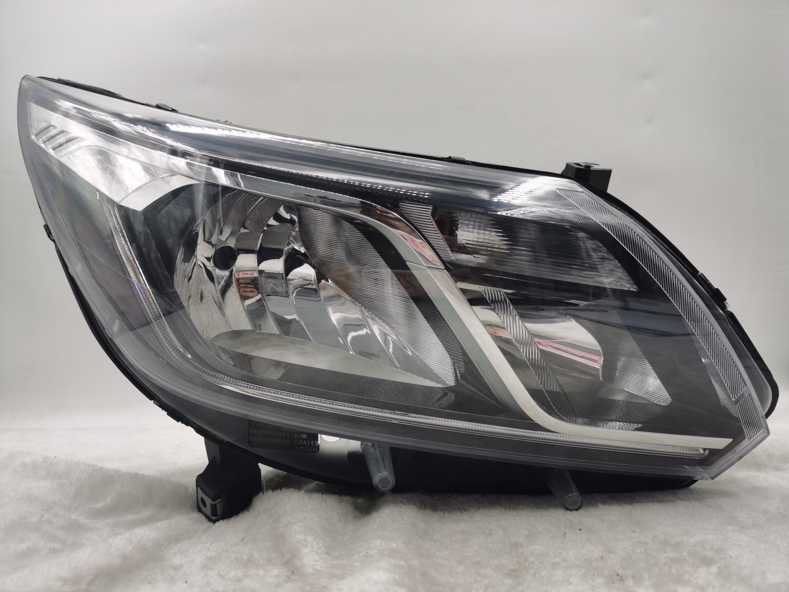 HOLDEN COLORADO 2016-2023 HALOGEN R.H.S HEADLIGHT ASSEMBLY