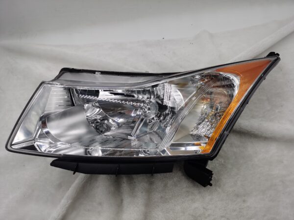 HOLDEN CRUZE 2008-2015 HALOGEN L.H.S HEADLIGHT ASSEMBLY