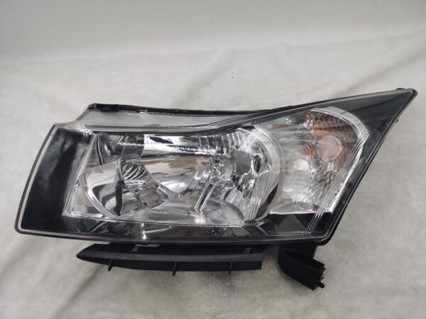 HOLDEN CRUZE 2008-2015 HALOGEN L.H.S HEADLIGHT ASSEMBLY