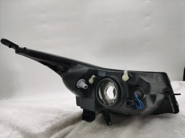 HOLDEN CRUZE 2008-2015 HALOGEN L.H.S HEADLIGHT ASSEMBLY