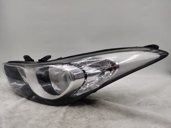 HYUNDAI ELANTRA MD 2011-2013 HALOGEN L.H.S HEADLIGHT ASSEMBLY