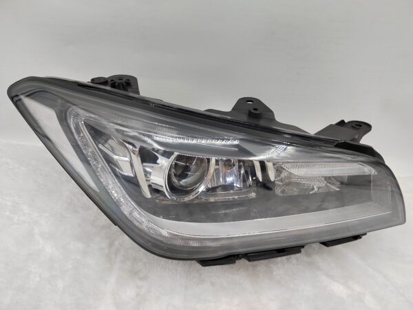 HYUNDAI GENESIS G80 2015-2017 XENON R.H.S HEADLIGHT ASSEMBLY