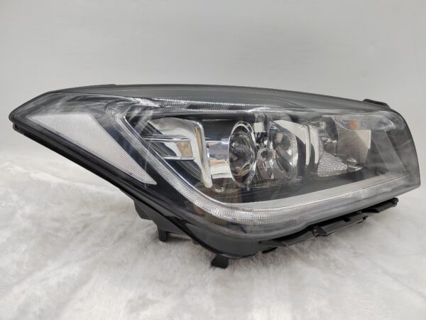 HYUNDAI GENESIS G80 2015-2017 XENON R.H.S HEADLIGHT ASSEMBLY