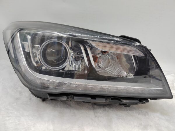 HYUNDAI GENESIS G80 2015-2017 XENON R.H.S HEADLIGHT ASSEMBLY