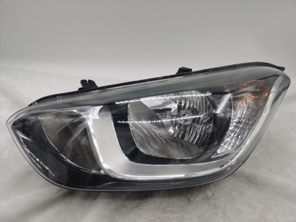 HYUNDAI I20 2012-2014 HALOGEN L.H.S HEADLIGHT ASSEMBLY