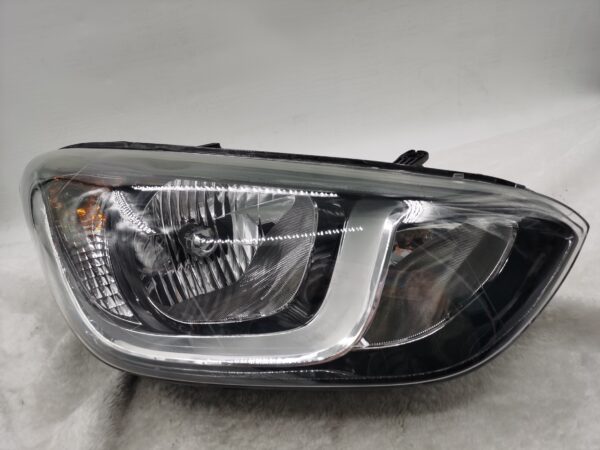 HYUNDAI I20 2012-2014 HALOGEN R.H.S HEADLIGHT ASSEMBLY