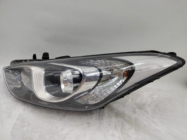 HYUNDAI I30 GD 2012-2016 HALOGEN L.H.S HEADLIGHT ASSEMBLY