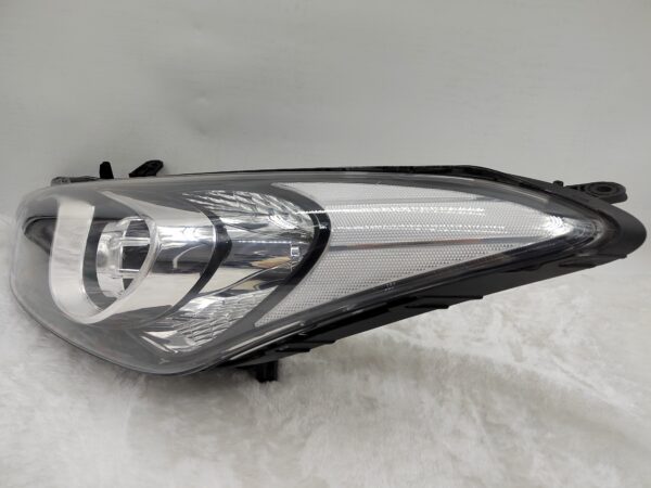 HYUNDAI I30 GD 2012-2016 HALOGEN L.H.S HEADLIGHT ASSEMBLY