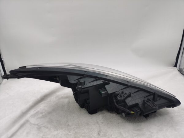 HYUNDAI I30 GD 2012-2016 HALOGEN L.H.S HEADLIGHT ASSEMBLY