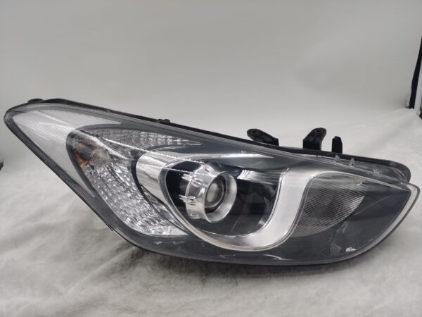 HYUNDAI I30 GD 2012-2016 HALOGEN R.H.S HEADLIGHT ASSEMBLY