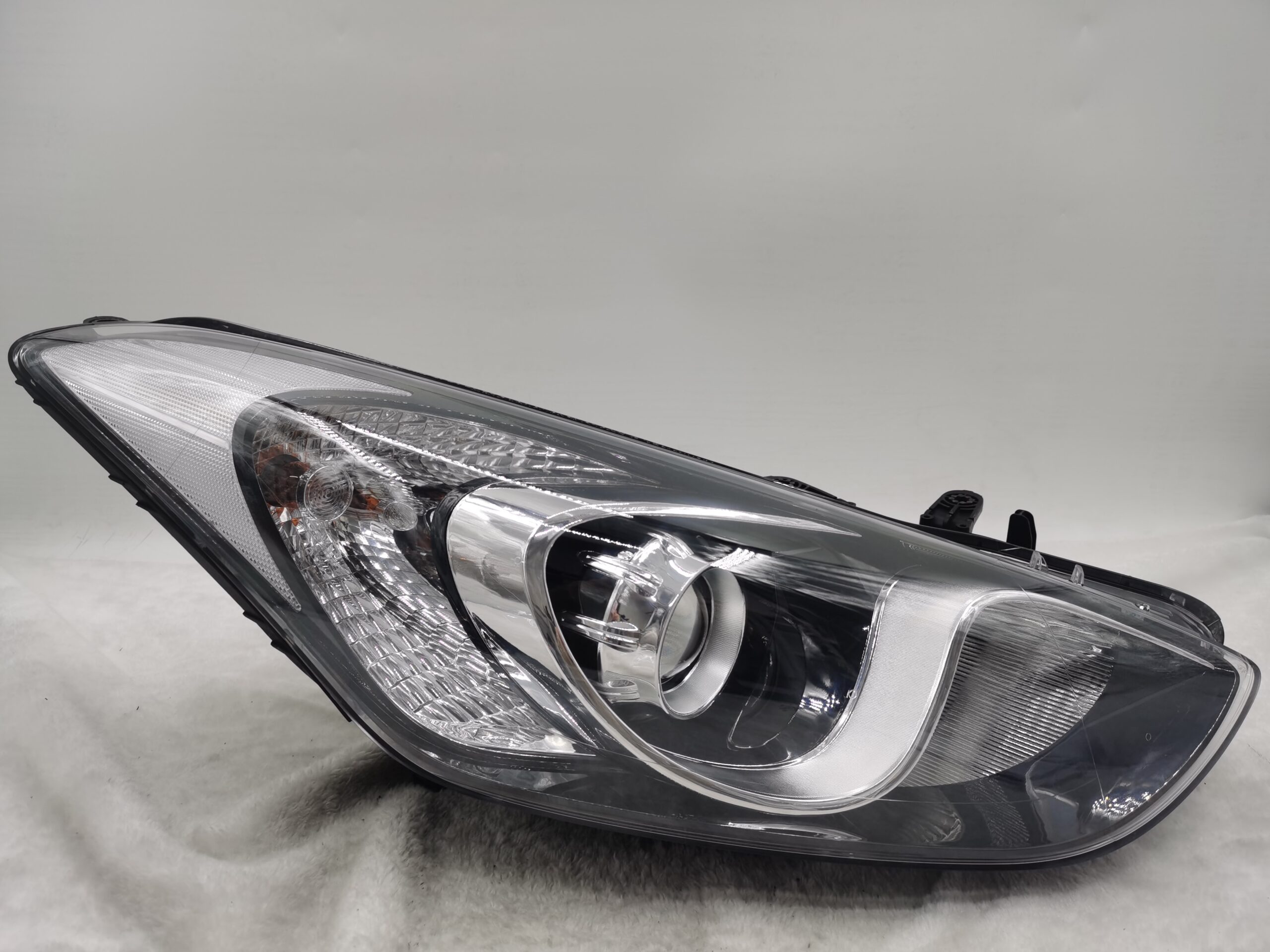 HYUNDAI I30 GD 2012-2016 HALOGEN R.H.S HEADLIGHT ASSEMBLY