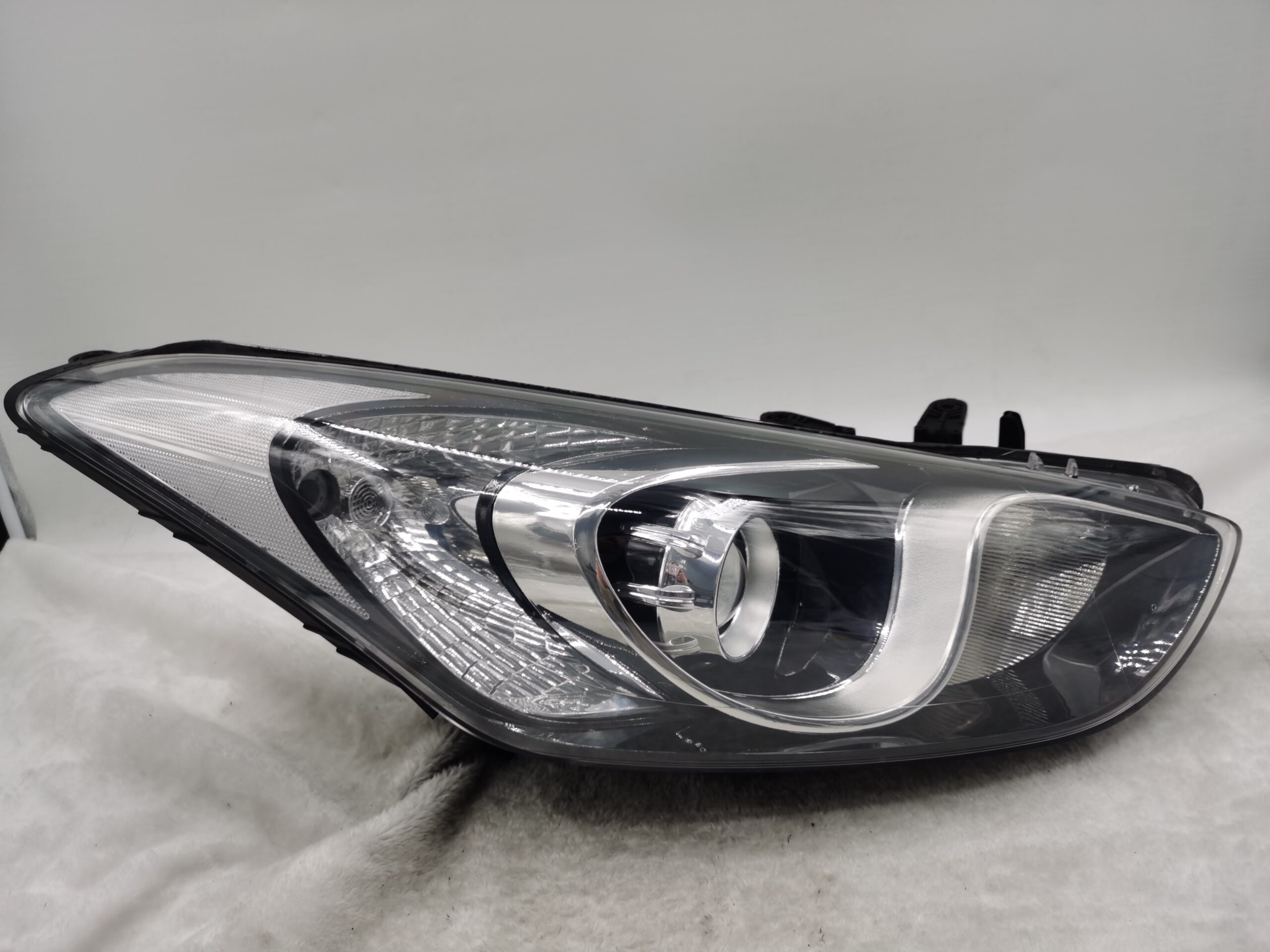 HYUNDAI I30 GD 2012-2016 HALOGEN R.H.S HEADLIGHT ASSEMBLY