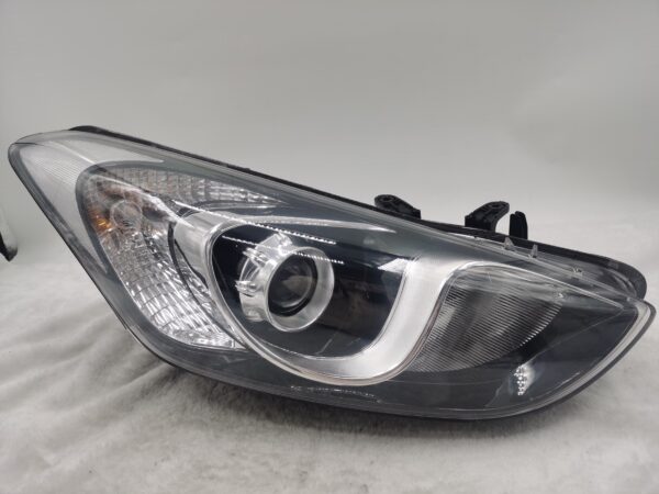 HYUNDAI I30 GD 2012-2016 HALOGEN R.H.S HEADLIGHT ASSEMBLY