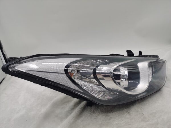 HYUNDAI I30 GD 2012-2016 HALOGEN R.H.S HEADLIGHT ASSEMBLY