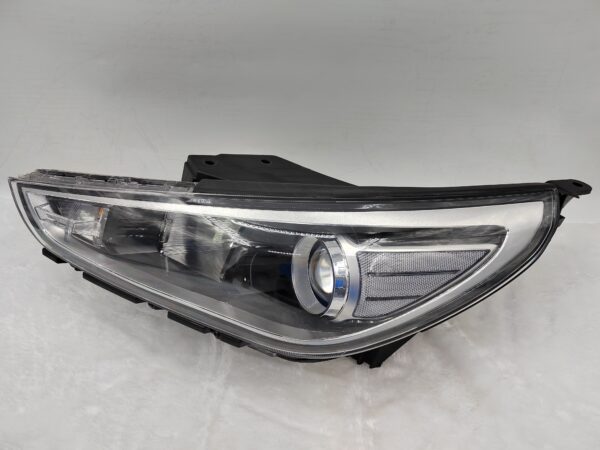 HYUNDAI I30 GO 2017-2019 HALOGEN L.H.S HEADLIGHT ASSEMBLY