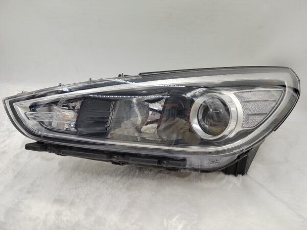 HYUNDAI I30 GO 2017-2019 HALOGEN L.H.S HEADLIGHT ASSEMBLY