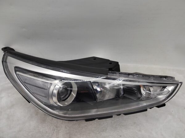 HYUNDAI I30 GO 2017-2019 HALOGEN R.H.S HEADLIGHT ASSEMBLY