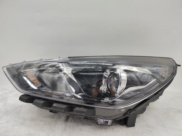 HYUNDAI I30 HATCH 2020-2023 HALOGEN L.H.S HEADLIGHT ASSEMBLY