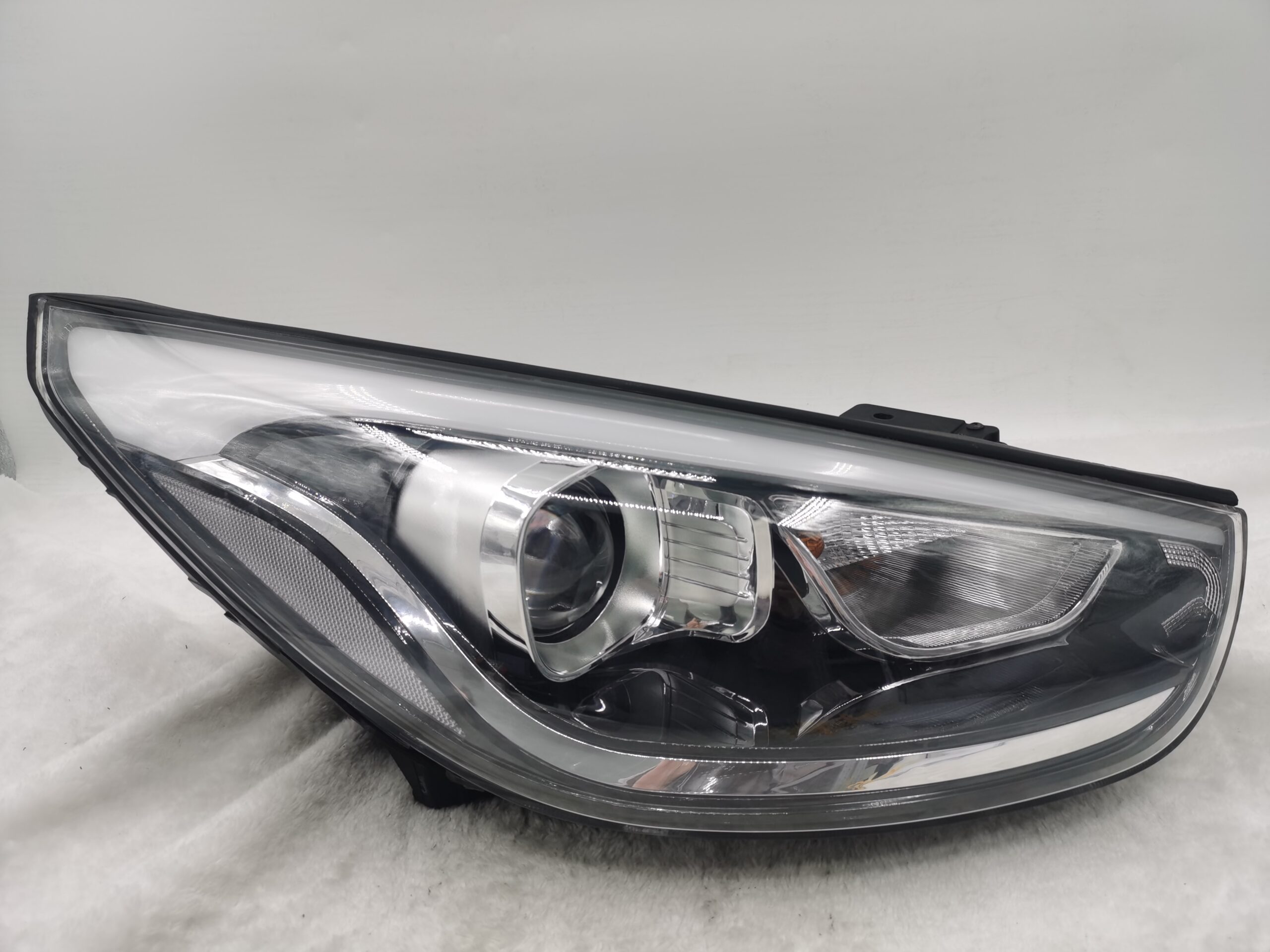 HYUNDAI IX35 SE 2013-2015 LENS HALOGEN R.H.S HEADLIGHT ASSEMBLY