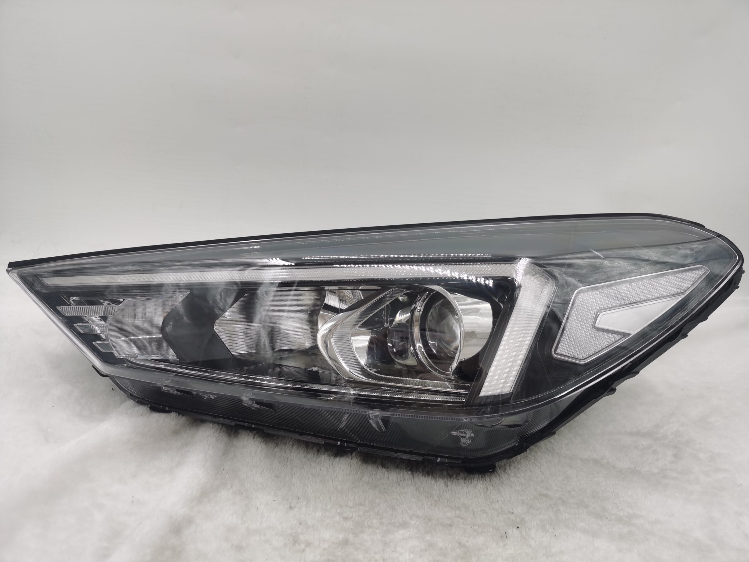 HYUNDAI TUCSON III 2018-2020 HALOGEN L.H.S HEADLIGHT ASSEMBLY