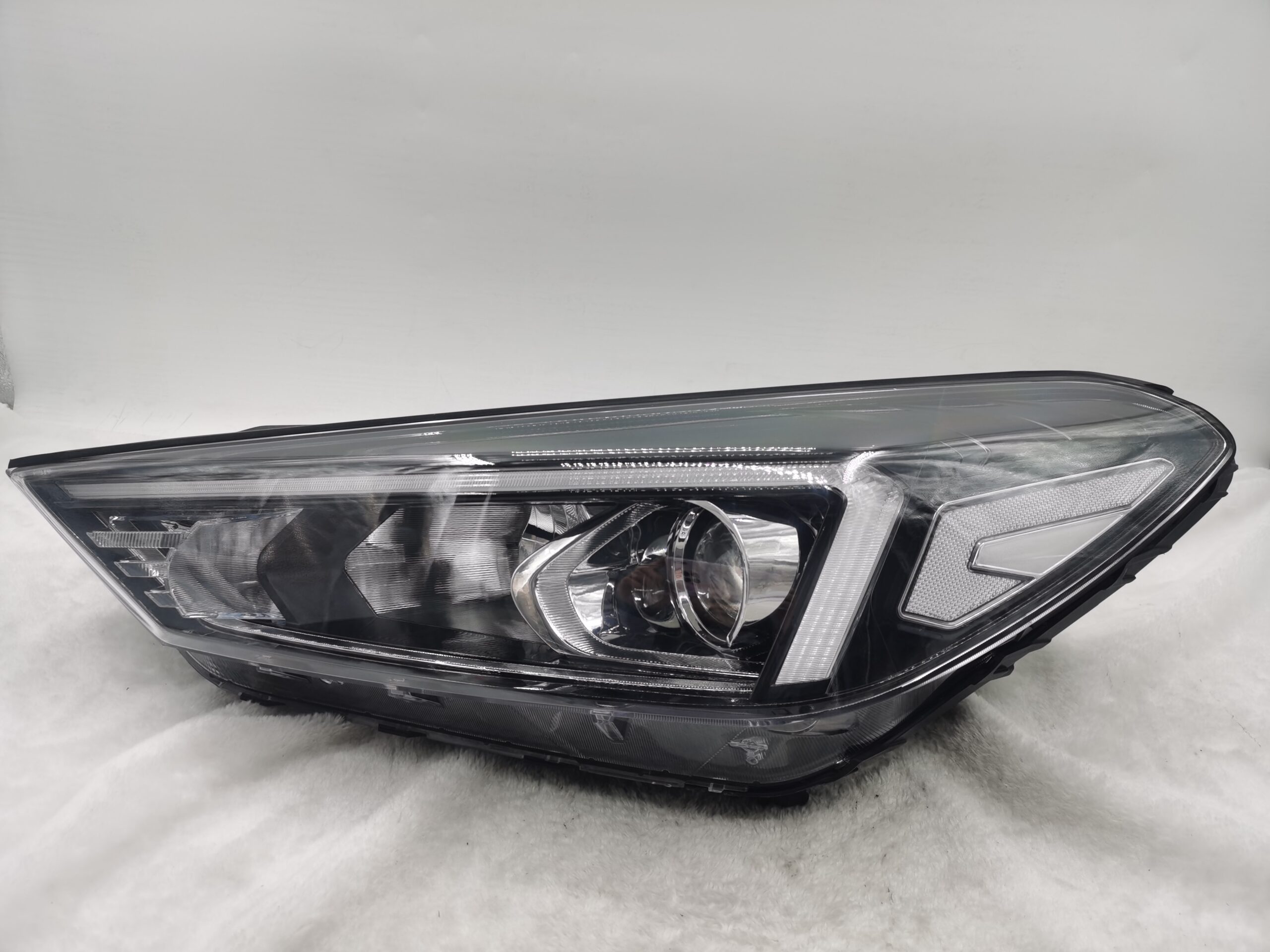 HYUNDAI TUCSON III 2018-2020 HALOGEN L.H.S HEADLIGHT ASSEMBLY