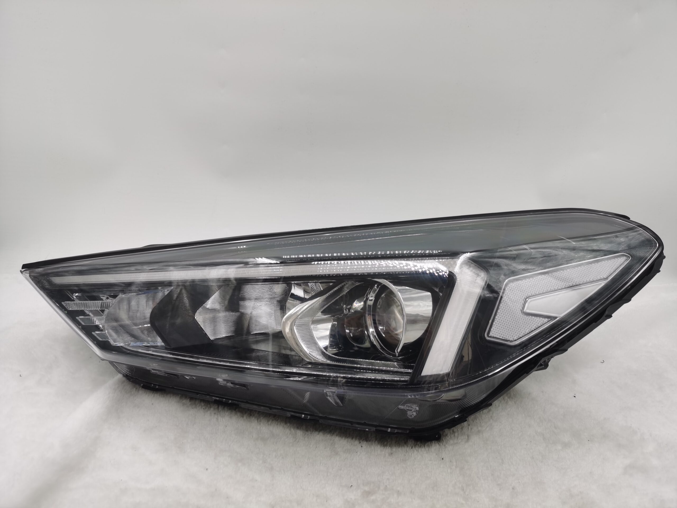 HYUNDAI TUCSON III 2018-2020 HALOGEN L.H.S HEADLIGHT ASSEMBLY