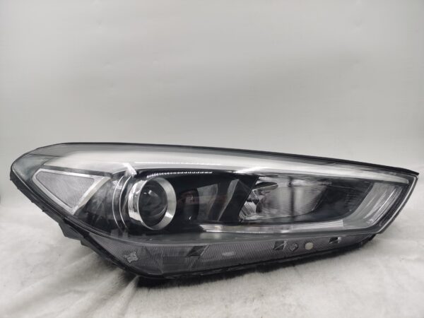 HYUNDAI TUCSON XG 2015-2017 HALOGEN R.H.S HEADLIGHT ASSEMBLY