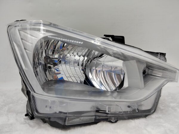 ISUZU D-MAX SX 2021-2023 HALOGEN R.H.S HEADLIGHT ASSEMBLY