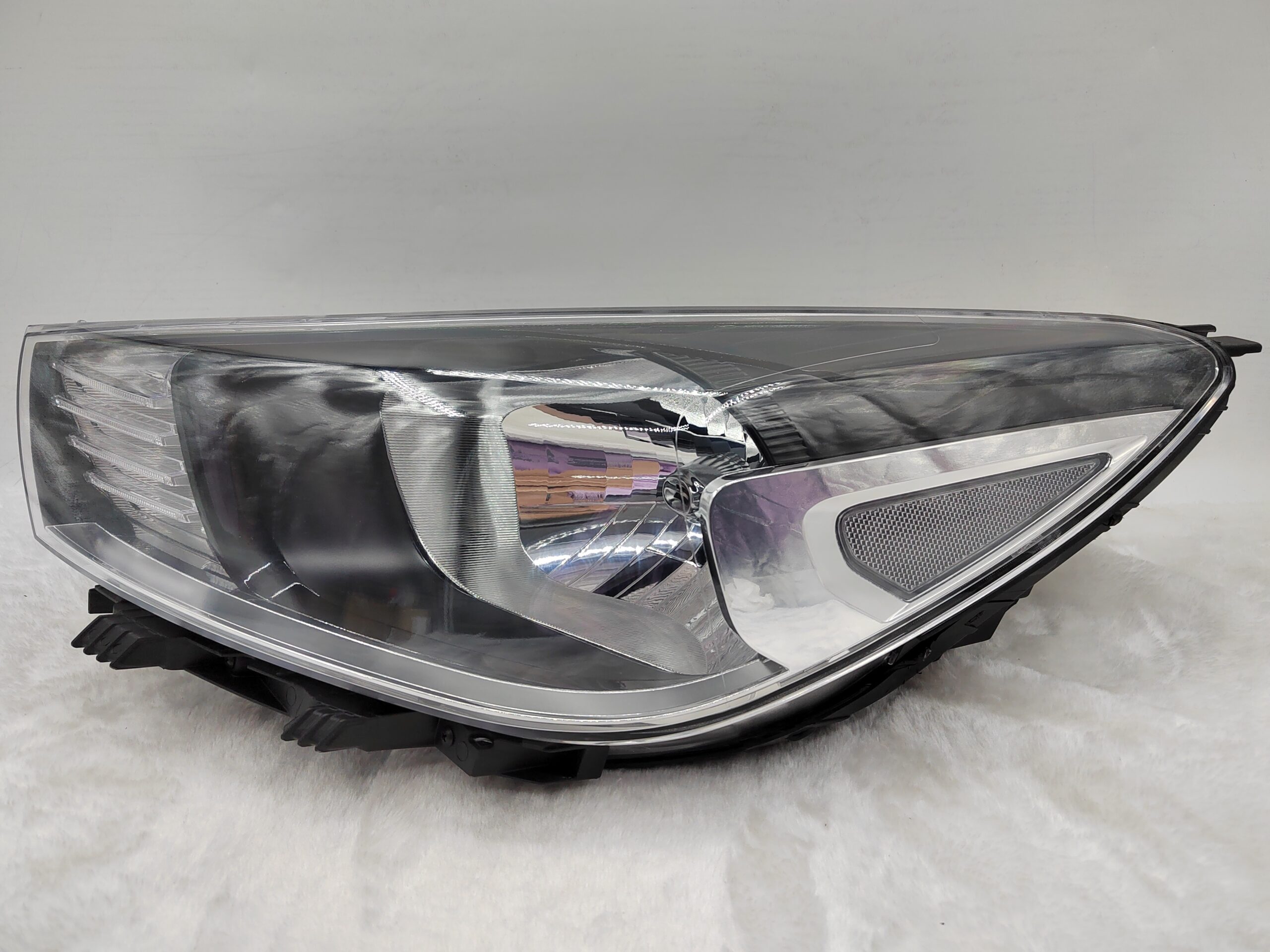 KIA RIO 2018-2020 HALOGEN L.H.S HEADLIGHT ASSEMBLY