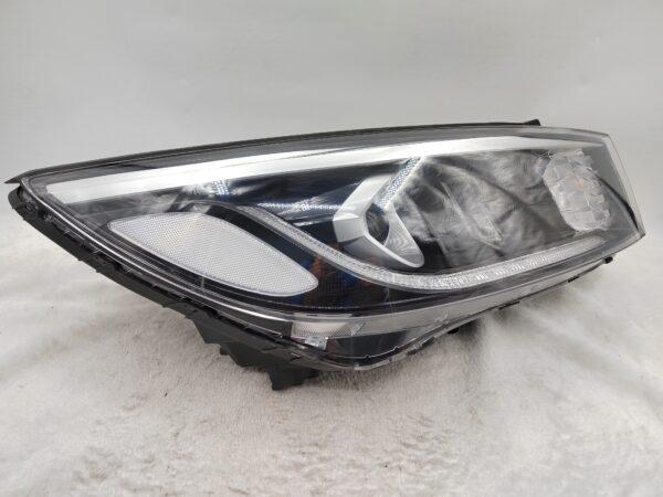 KIA CARNIVAL 2018-2020 LENS HALOGEN R.H.S HEADLIGHT ASSEMBLY