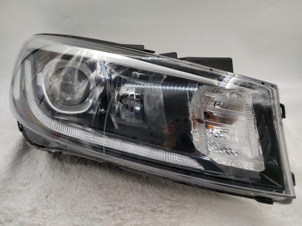 KIA CARNIVAL 2018-2020 LENS HALOGEN R.H.S HEADLIGHT ASSEMBLY