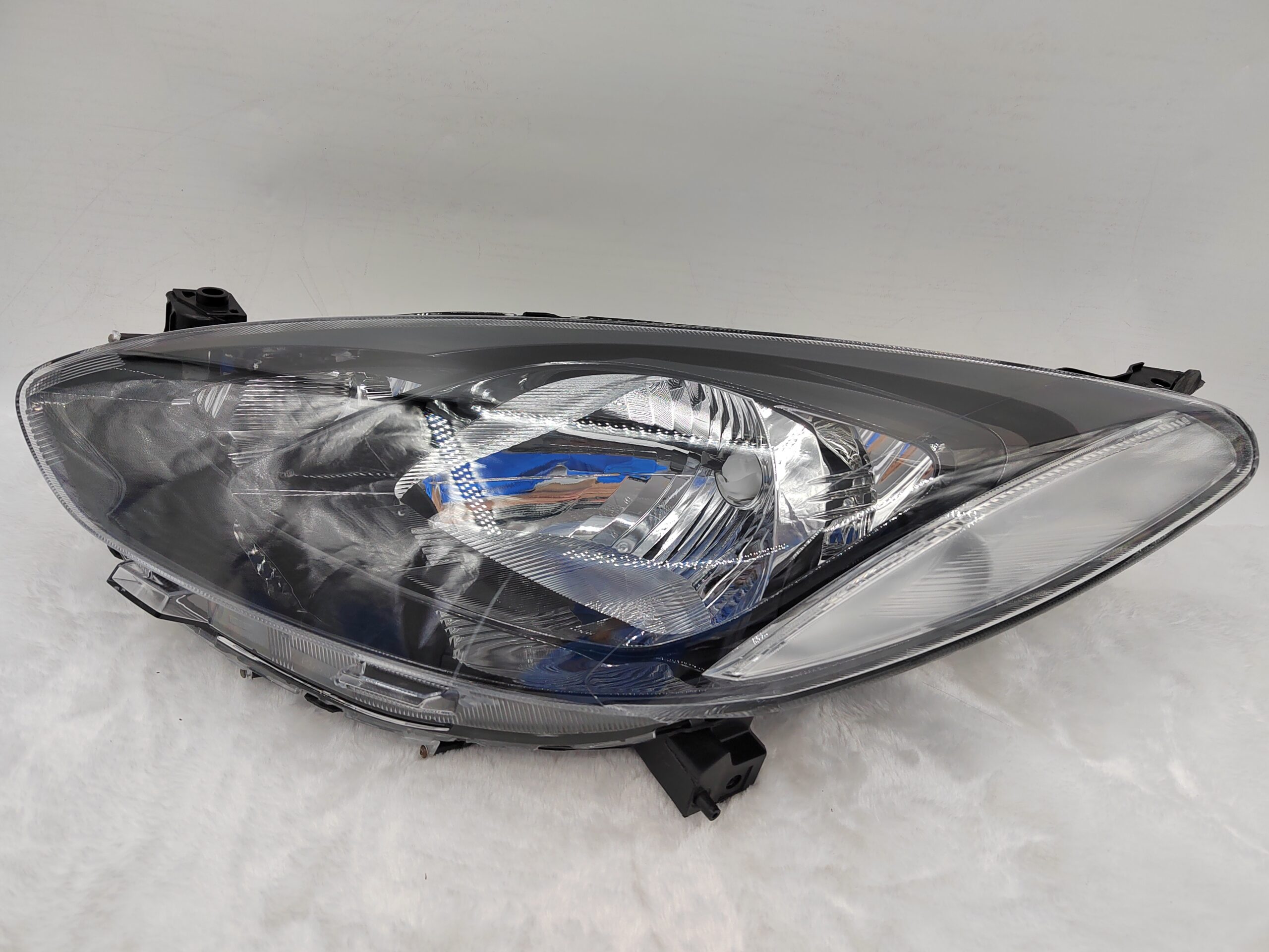 MAZDA 2 2007-2013 HALOGEN L.H.S HEADLIGHT ASSEMBLY