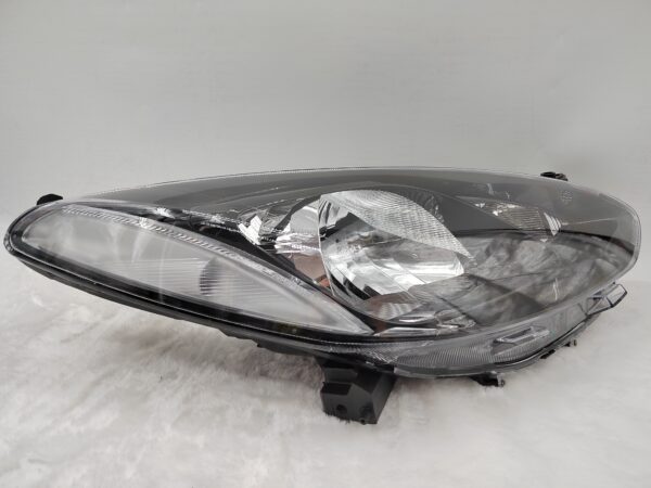 MAZDA 2 2007-2013 HALOGEN R.H.S HEADLIGHT ASSEMBLY