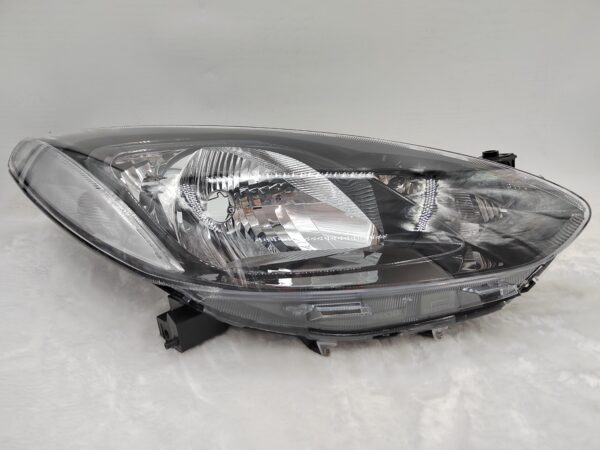 MAZDA 2 2007-2013 HALOGEN R.H.S HEADLIGHT ASSEMBLY