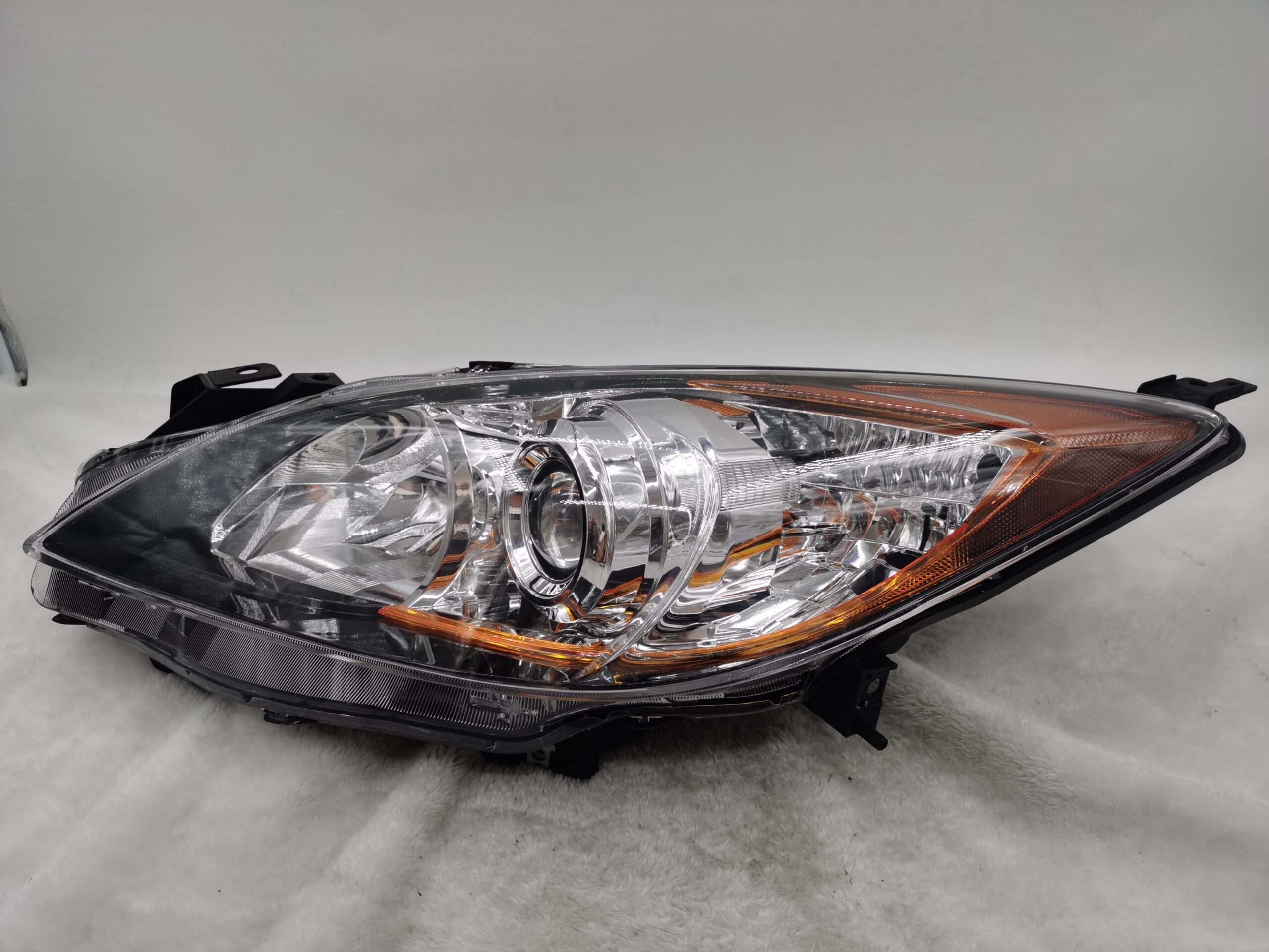 MAZDA 3 2010-2013 HALOGEN L.H.S HEADLIGHT ASSEMBLY