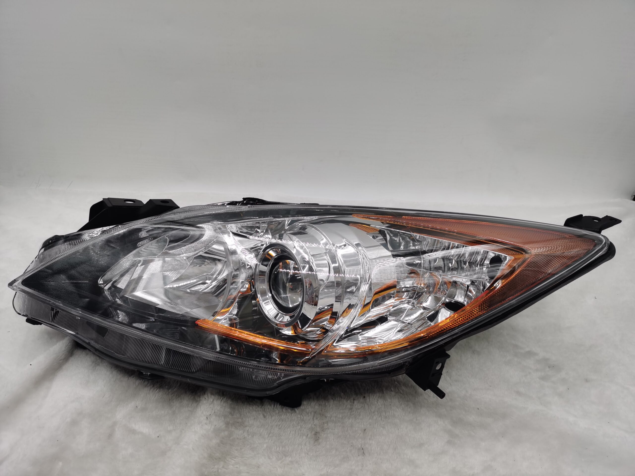 MAZDA 3 2010-2013 HALOGEN L.H.S HEADLIGHT ASSEMBLY