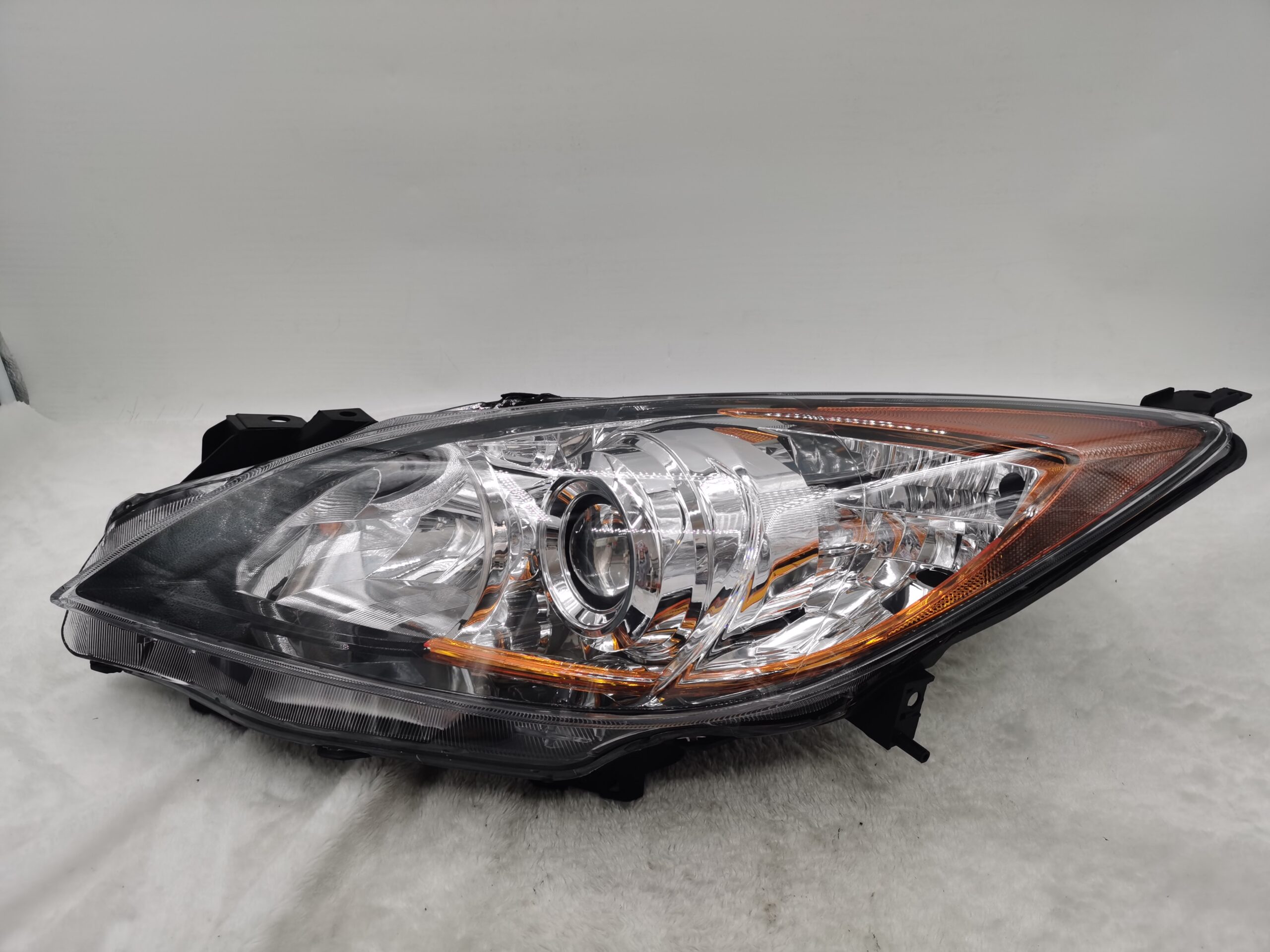 MAZDA 3 2010-2013 HALOGEN L.H.S HEADLIGHT ASSEMBLY