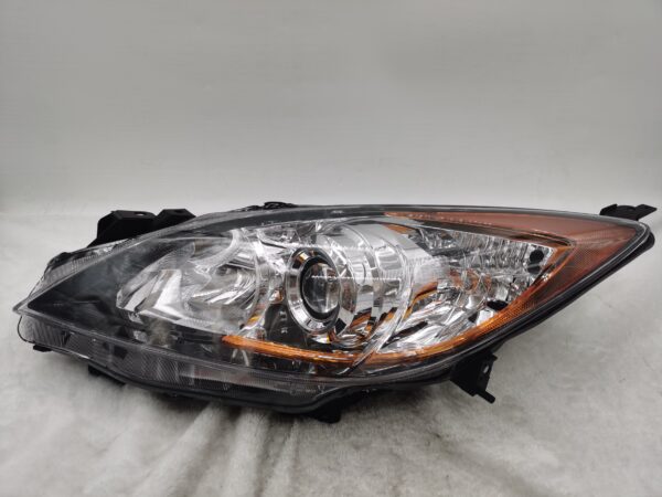 MAZDA 3 2010-2013 HALOGEN L.H.S HEADLIGHT ASSEMBLY