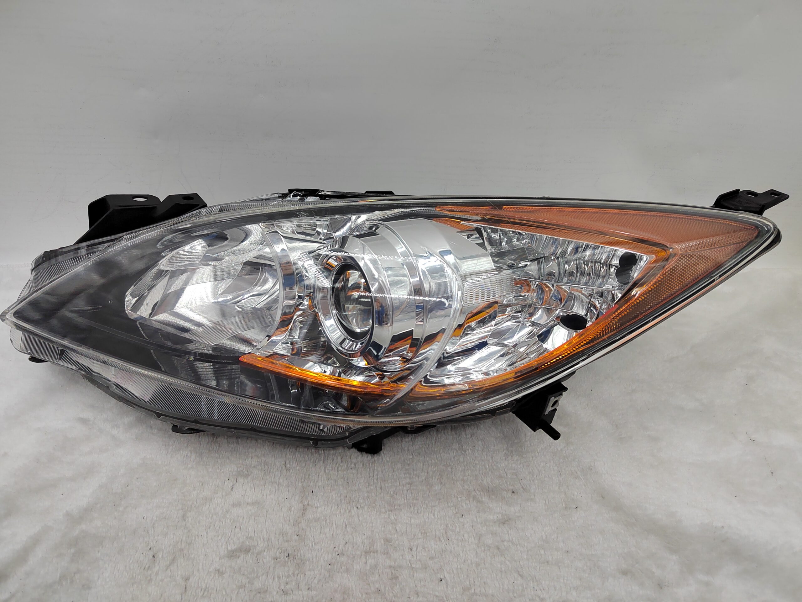 MAZDA 3 2010-2013 HALOGEN L.H.S HEADLIGHT ASSEMBLY