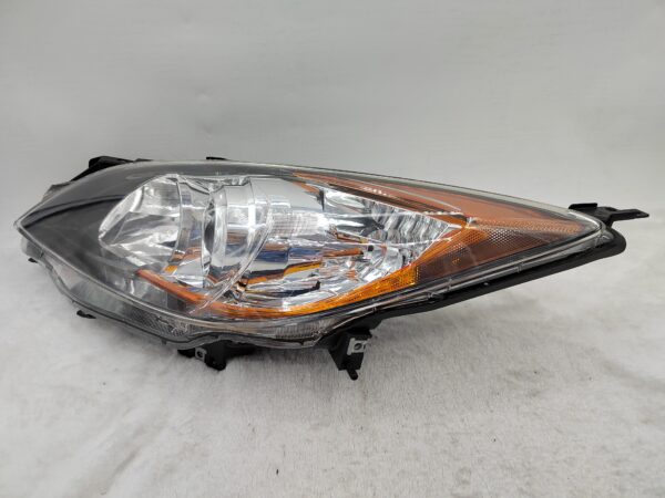 MAZDA 3 2010-2013 HALOGEN L.H.S HEADLIGHT ASSEMBLY